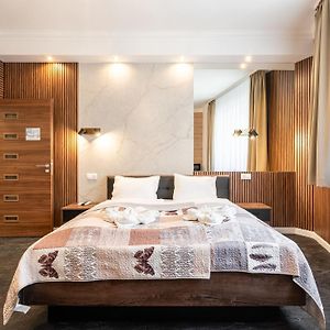 Studio met een King Size Bed